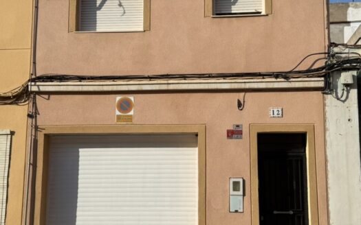 TOWNHOUSE IN ALZIRA