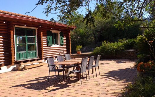 UN PARAISO DE SERENIDAD ENTRE MAR Y MONTAÑA